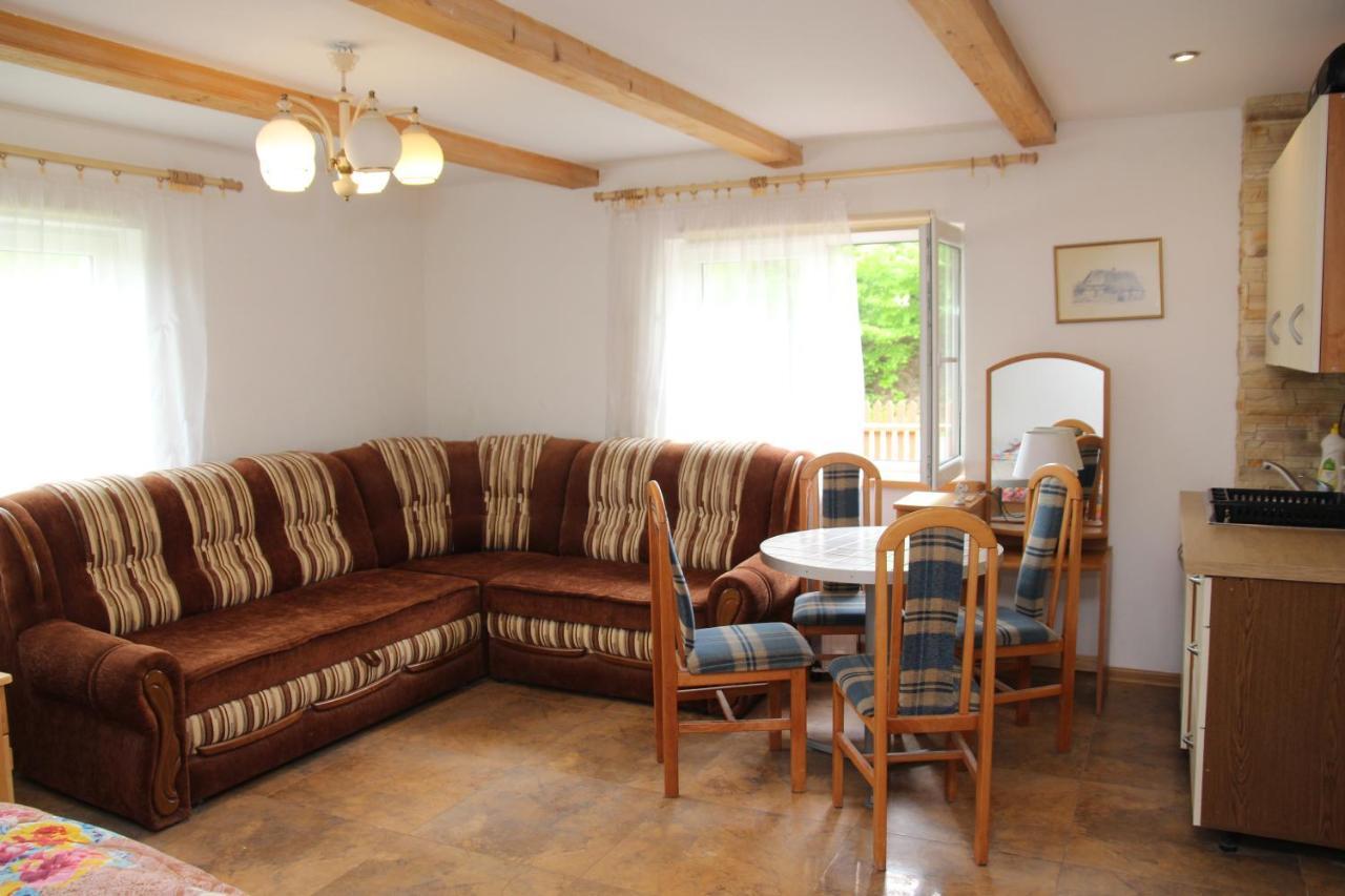 Villa Zamsowka Guciow Esterno foto