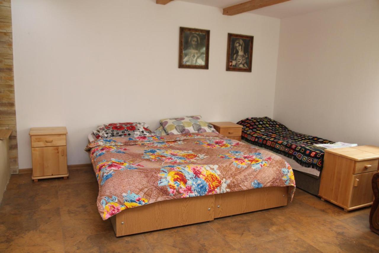 Villa Zamsowka Guciow Esterno foto