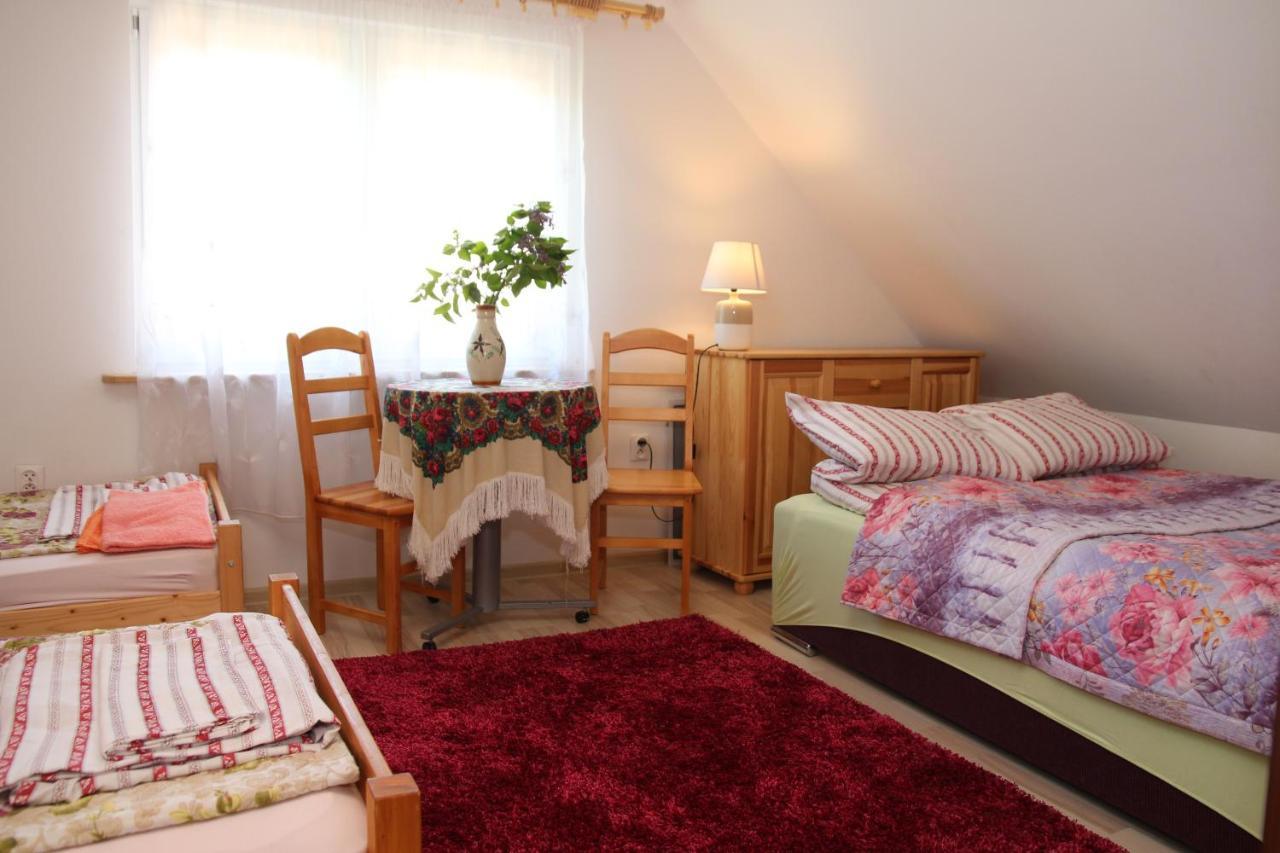 Villa Zamsowka Guciow Esterno foto
